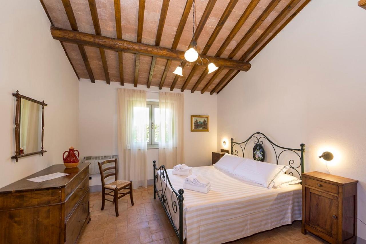 Agriturismo Podere L'Aione Скансано Экстерьер фото
